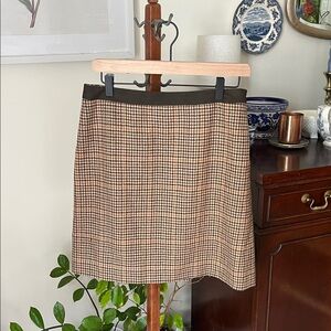 Ann Taylor Brown and Cream Houndstooth Skirt